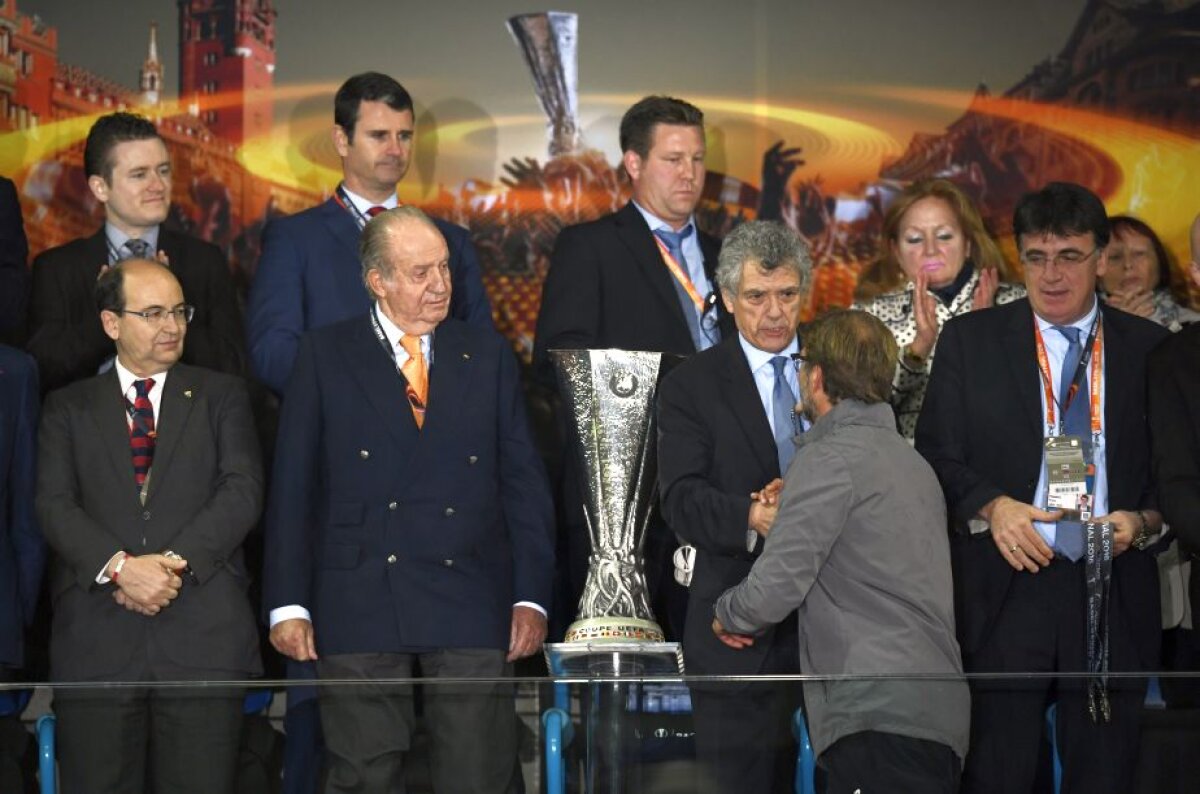 FOTO Bucuria spaniolilor și lacrimile englezilor » Cum a sărbătorit Sevilla câștigarea EL + Reacția lui Klopp de la final