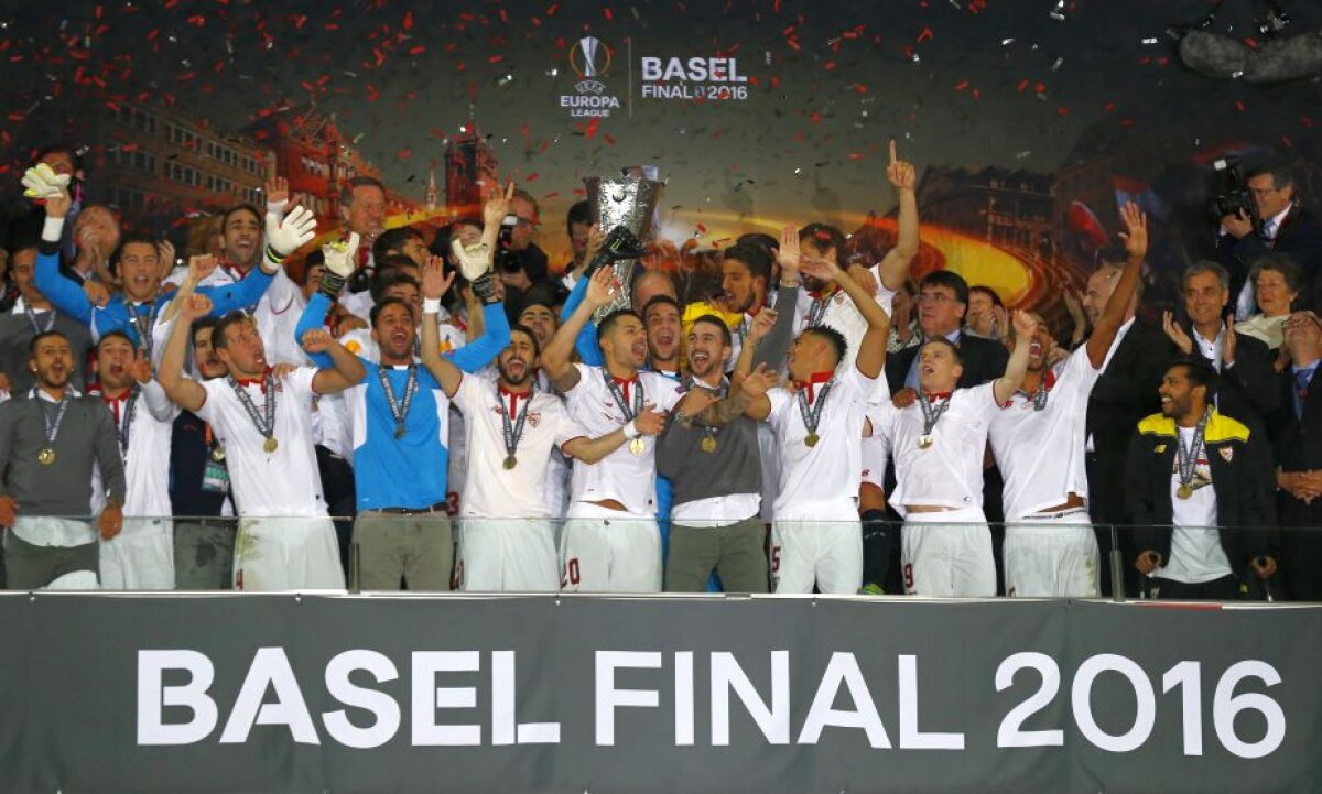 FOTO Bucuria spaniolilor și lacrimile englezilor » Cum a sărbătorit Sevilla câștigarea EL + Reacția lui Klopp de la final