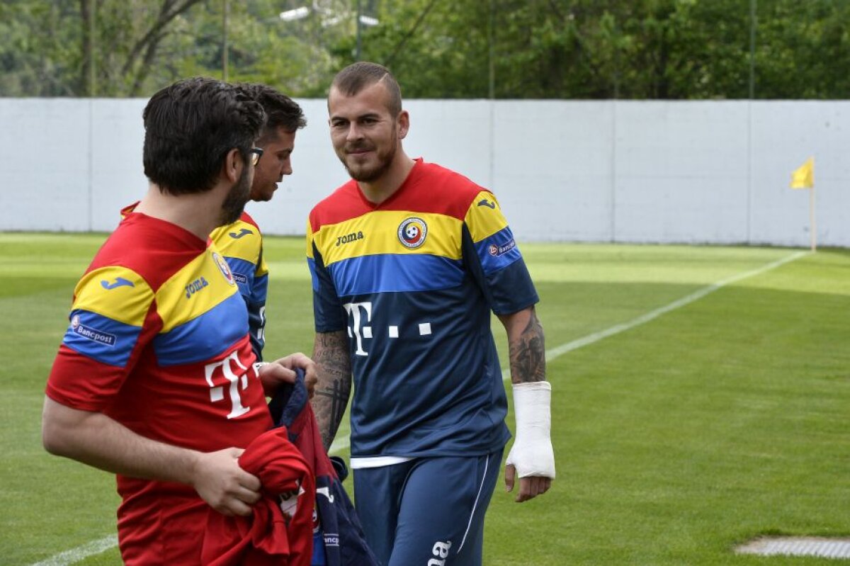 VIDEO + FOTO Imagini de la antrenamentul României » Iordănescu a avut o surpriză pentru jucători