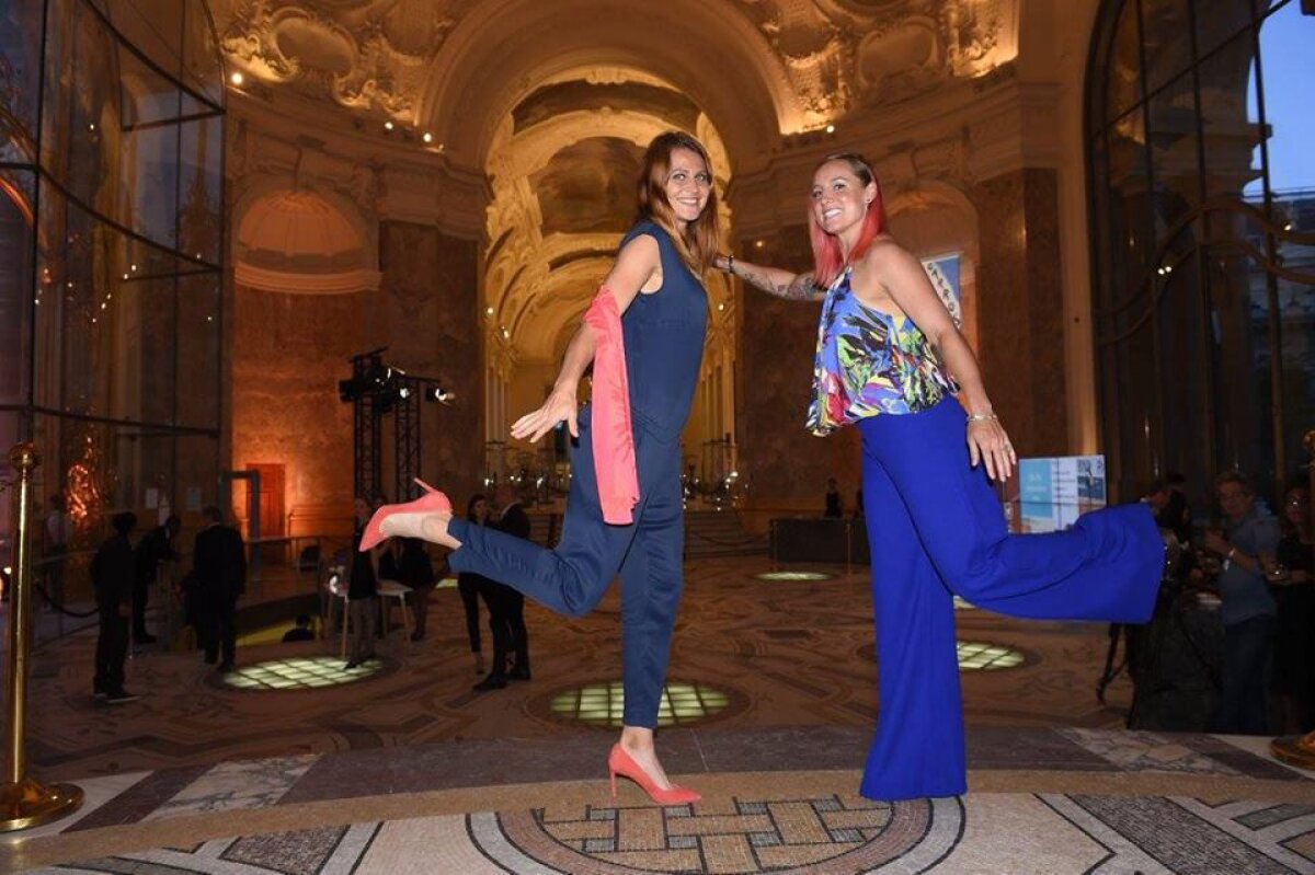 GALERIE FOTO Simona Halep a atras toate privirile la petrecerea jucătoarelor de la Roland Garros » Cum s-a îmbrăcat românca