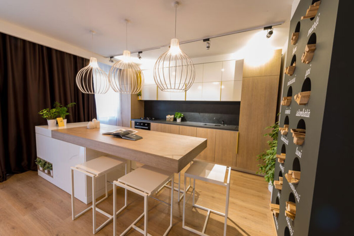 GALERIE FOTO Casa de vacanță de doar 53 de metri pătrați a lui Papp arată superb! Imagini sugestive