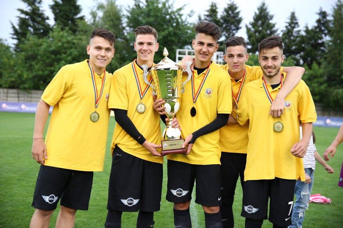 GALERIE FOTO Viitorul își păstrează titlul de campioană la Juniori A U19 » Trupa lui Hagi va merge în Youth League