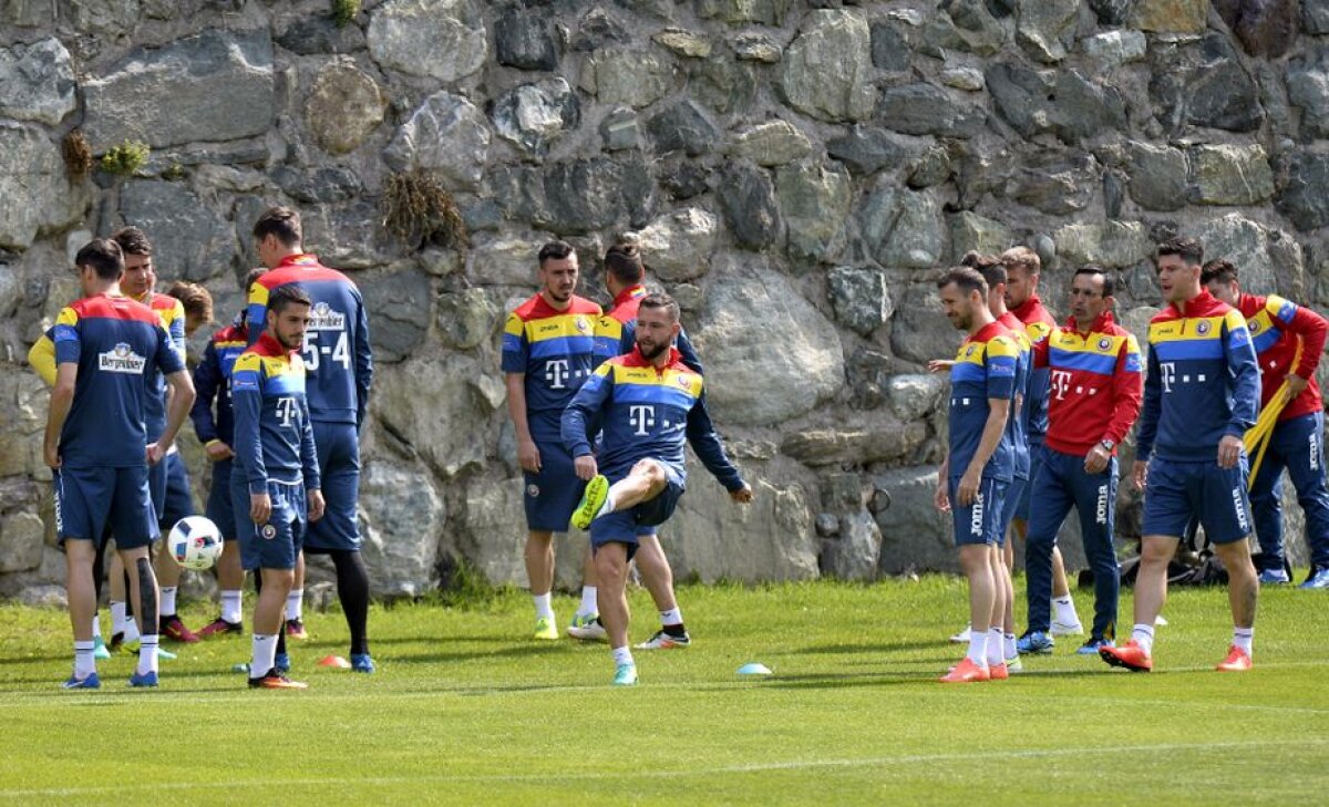 FOTO + VIDEO Toate detaliile de la antrenamentul de azi al tricolorilor » Ultimele vești despre starea lui Ivan
