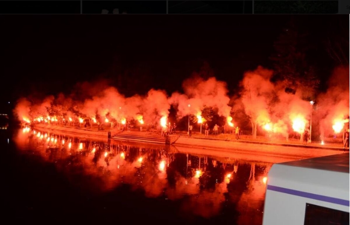 VIDEO + FOTO Petrecere în Timișoara » ASU Poli, echipa suporterilor, a promovat în Liga a 2-a