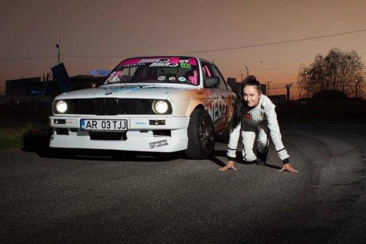 GALERIE FOTO Și frumoasă și talentată! Imagini de senzație cu Ramona Rusu, campioana continentală la drift