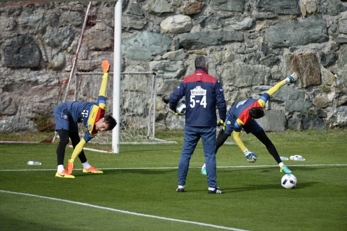 Antrenamente pe grupe » Ședință specială de pregătire pentru unii "tricolori"