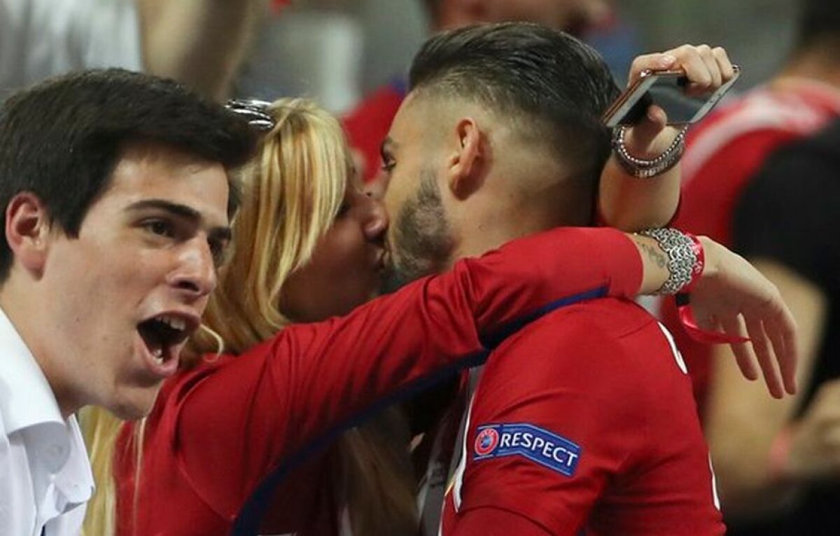 VIDEO + FOTO Momentul finalei care a surprins pe toată lumea! Carrasco și-a sărutat superba iubită imediat după golul cu Real