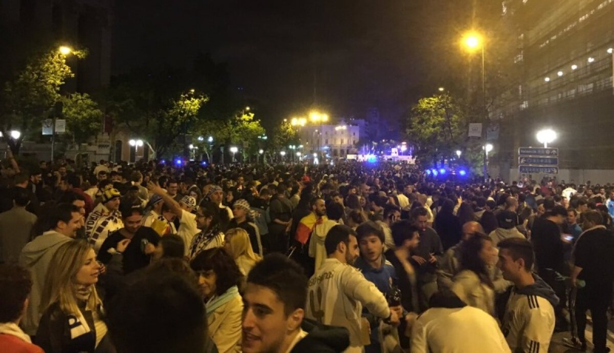 VIDEO + FOTO Nebunie pe străzile din Madrid: 30.000 de oameni au sărbătorit câștigarea Champions League: "Madrileni, Europa e a voastră"