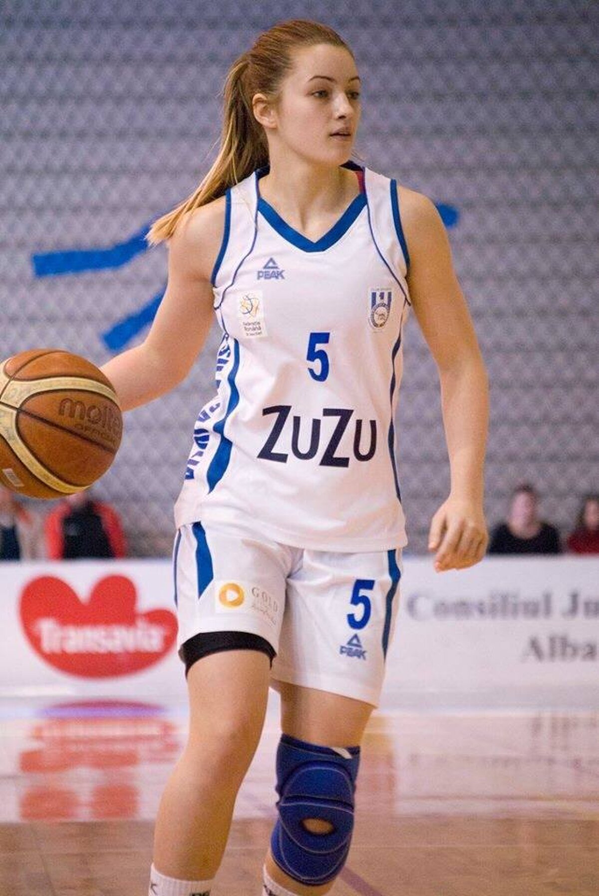 GALERIE FOTO Look perfect! Andreea Beldian este una dintre cele mai frumoase baschetbaliste din România