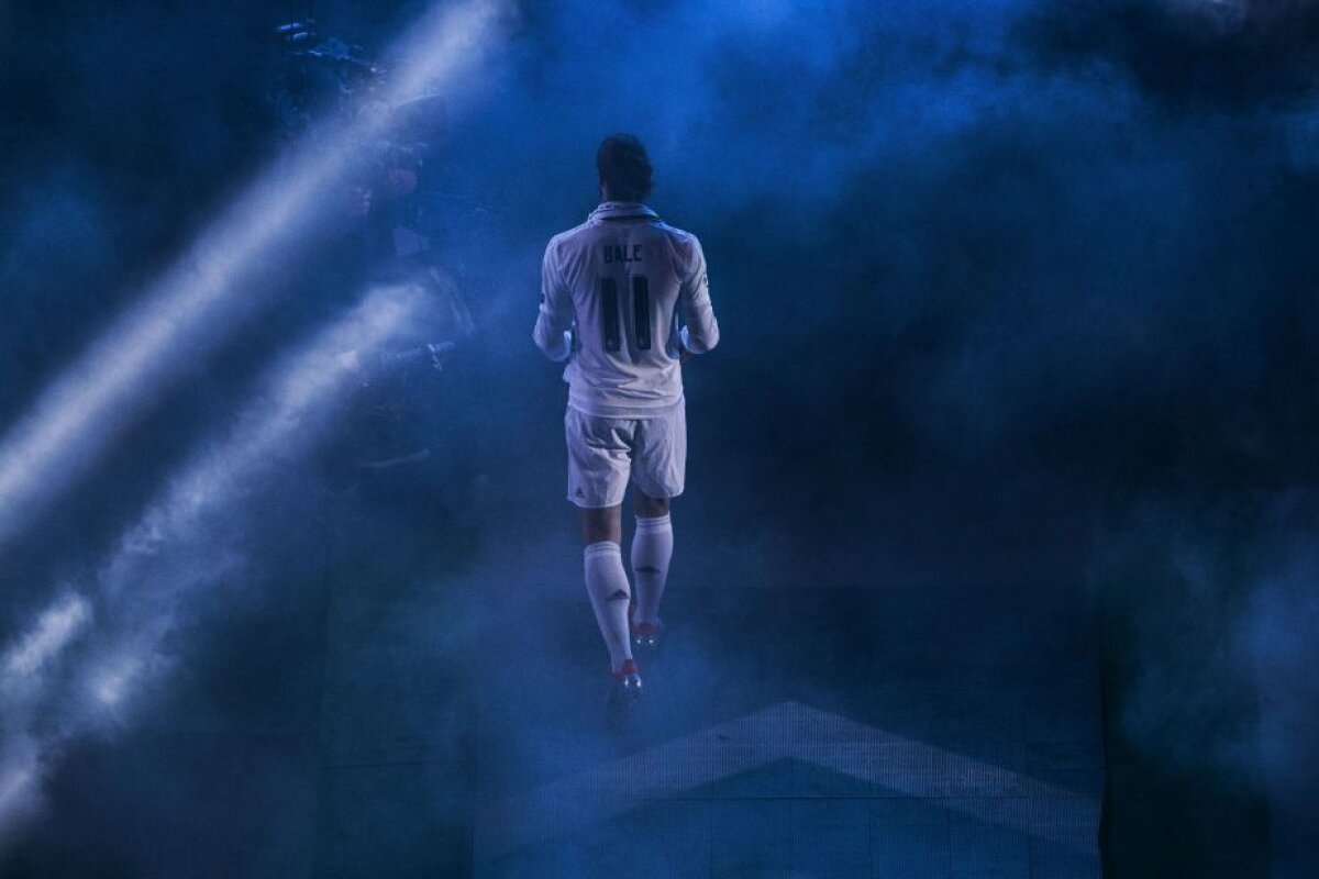 FOTO + VIDEO Fiesta la Madrid » Jucătorii lui Real au prezentat trofeul Champions League! Spectacol de senzație pe "Santiago Bernabeu"