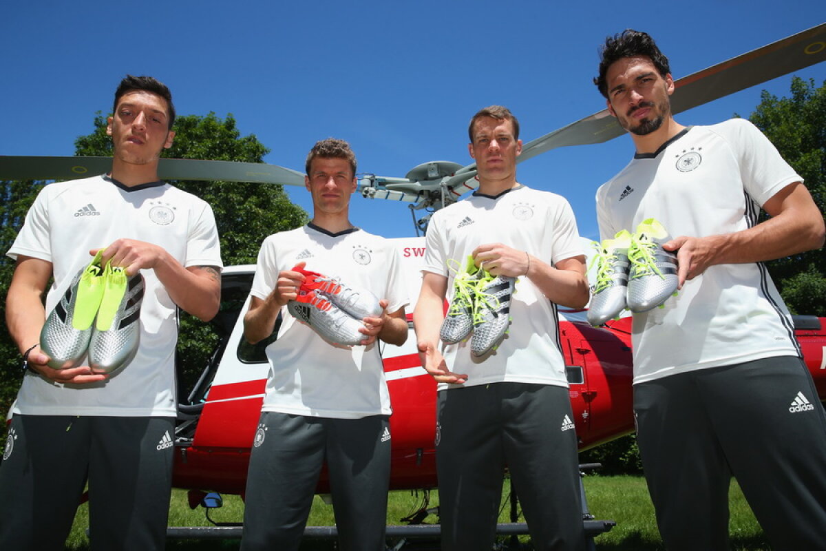GALERIE FOTO Vedetele echipei naționale germane au primit ghetele pe care le vor purta la Euro într-un mod inedit 