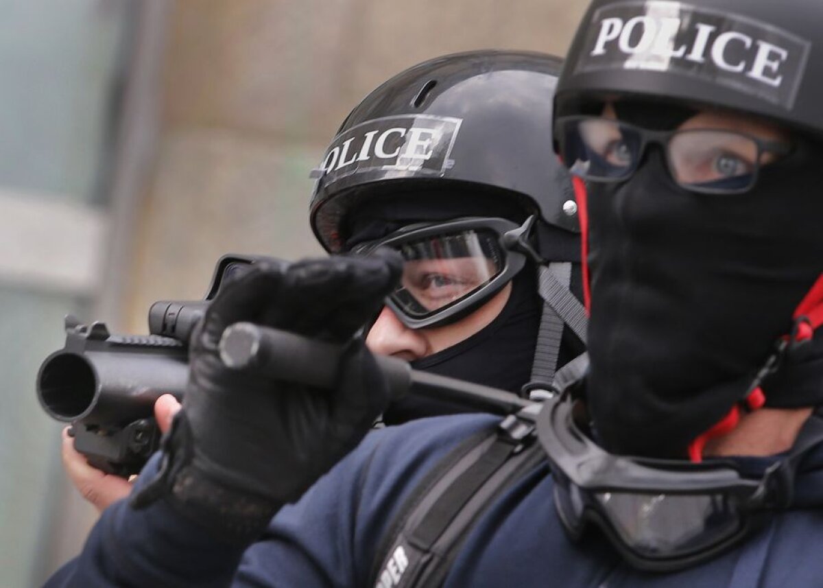 Poliția cere închiderea fan-zone-ului din Paris! Prefectul Michel Cadot susține că agenții sunt epuizați după luni de confruntări cu protestatarii pe străzile capitalei