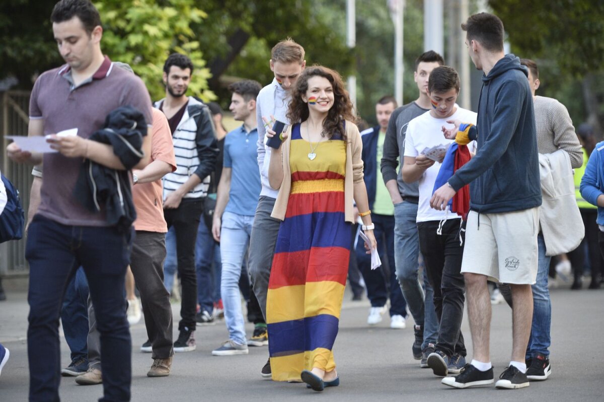 FOTO România noastră! 30.000 de suporteri au creat o atmosferă senzațională la amicalul tricolorilor cu Georgia