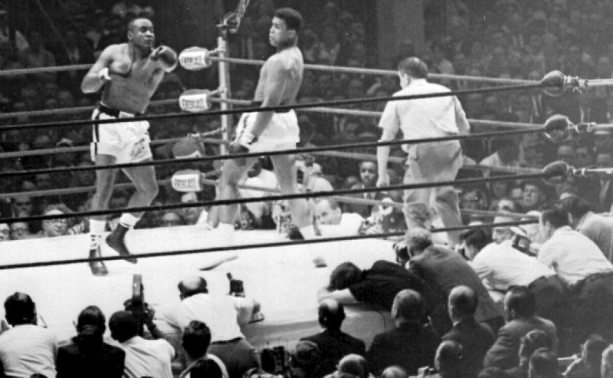 GALERIE FOTO Cele mai tari imagini din cariera lui Muhammad Ali » Fotografii memorabile pe care nu le-ai mai văzut