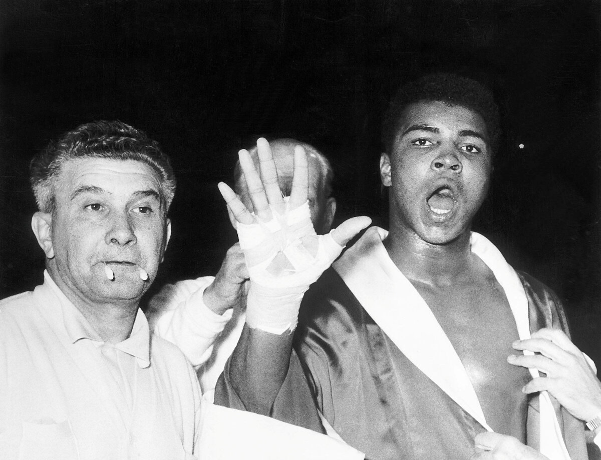 GALERIE FOTO Cele mai tari imagini din cariera lui Muhammad Ali » Fotografii memorabile pe care nu le-ai mai văzut