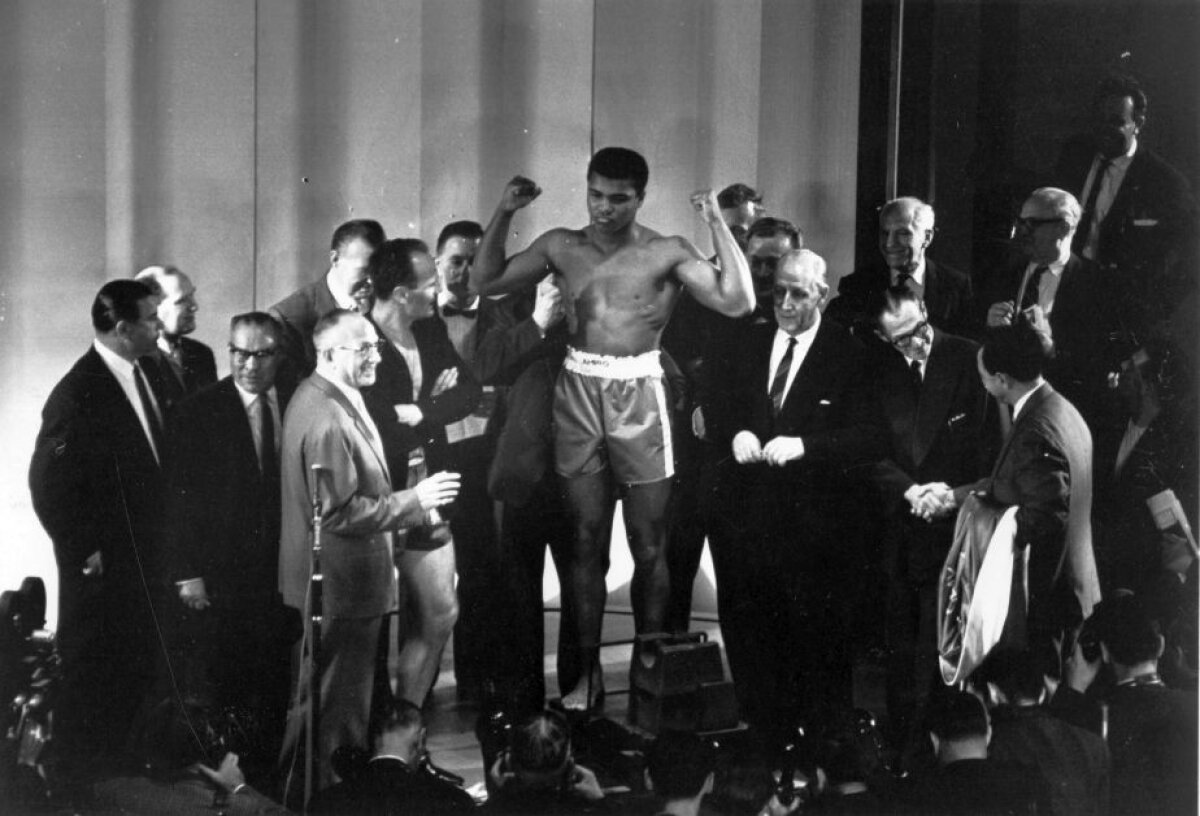 GALERIE FOTO Cele mai tari imagini din cariera lui Muhammad Ali » Fotografii memorabile pe care nu le-ai mai văzut
