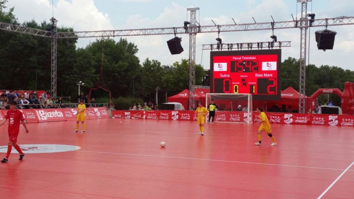 GALERIE FOTO Cupa Coca-Cola și-a desemnat finalistele » Campioana en-titre luptă în continuare pentru titlu