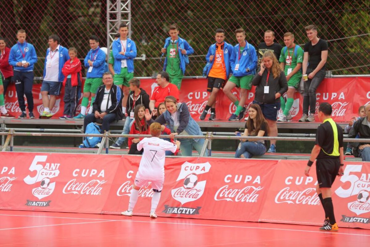 GALERIE FOTO Cupa Coca-Cola și-a desemnat finalistele » Campioana en-titre luptă în continuare pentru titlu