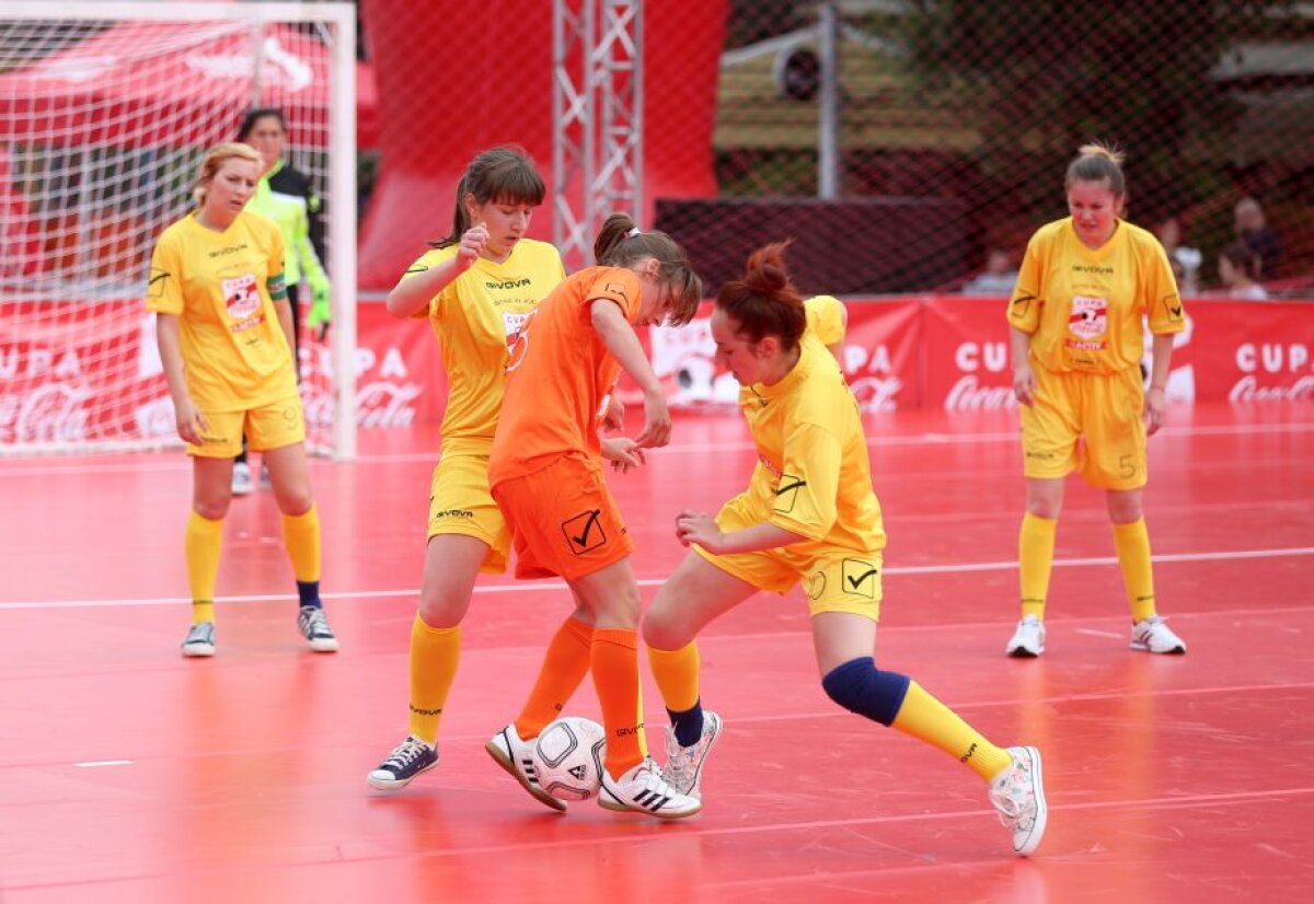 GALERIE FOTO Cupa Coca-Cola și-a desemnat finalistele » Campioana en-titre luptă în continuare pentru titlu