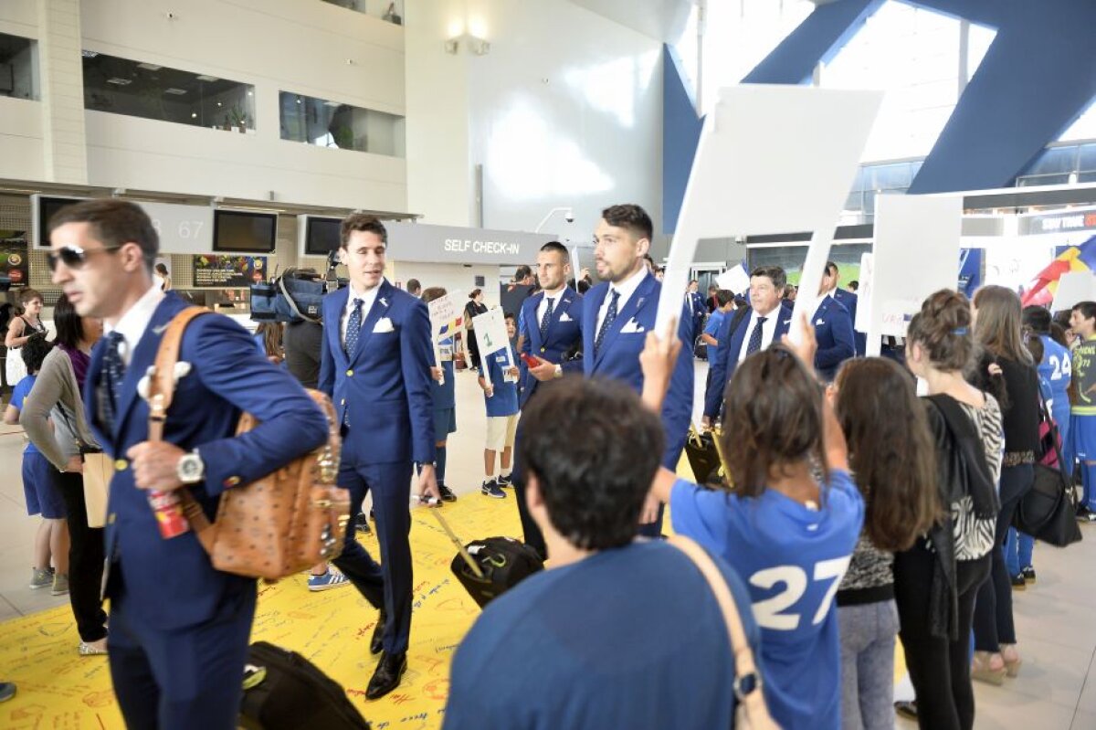 GALERIE FOTO UPDATE România a ajuns în Franța » Astăzi, "tricolorii" au primul antrenament în Paris