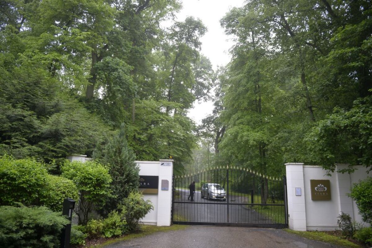 GALERIE FOTO UPDATE România a ajuns în Franța » Astăzi, "tricolorii" au primul antrenament în Paris