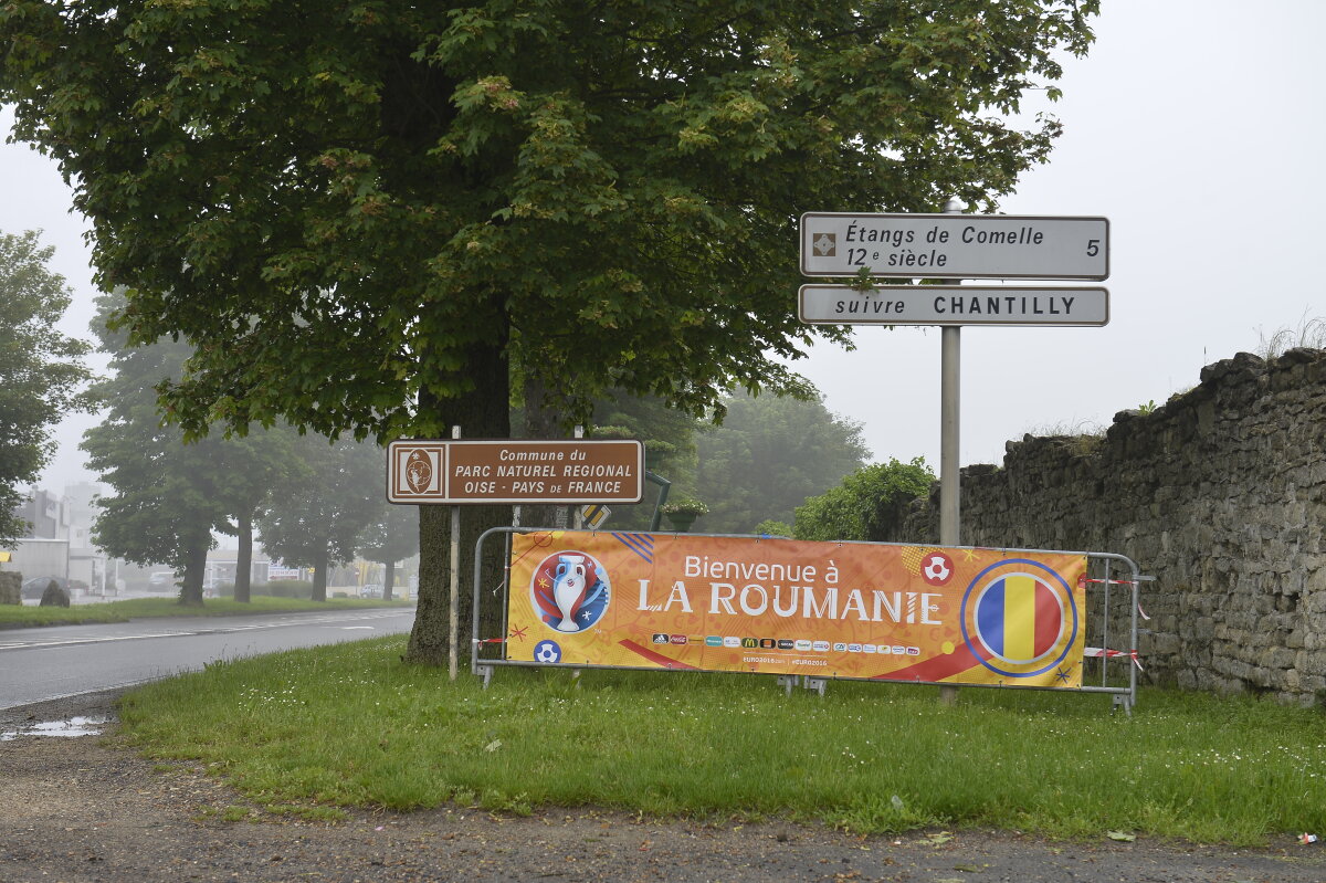 GALERIE FOTO UPDATE România a ajuns în Franța » Astăzi, "tricolorii" au primul antrenament în Paris