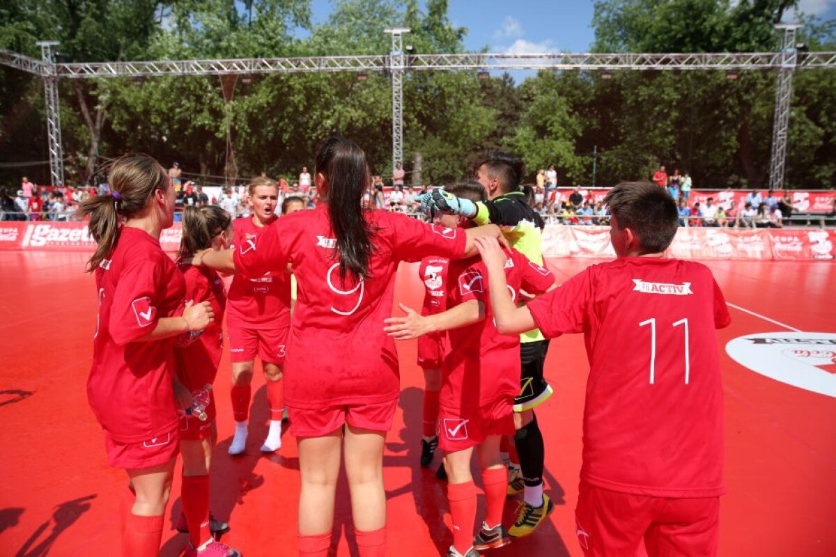VIDEO+FOTO Bucurie de nedescris în rândul campioanelor Cupei Coca-Cola! » Învinsele au părăsit terenul în lacrimi