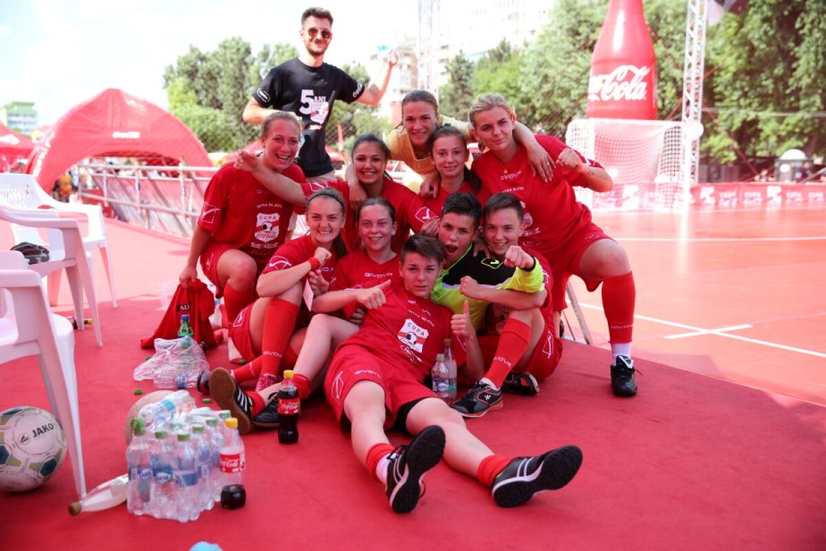 VIDEO+FOTO Bucurie de nedescris în rândul campioanelor Cupei Coca-Cola! » Învinsele au părăsit terenul în lacrimi