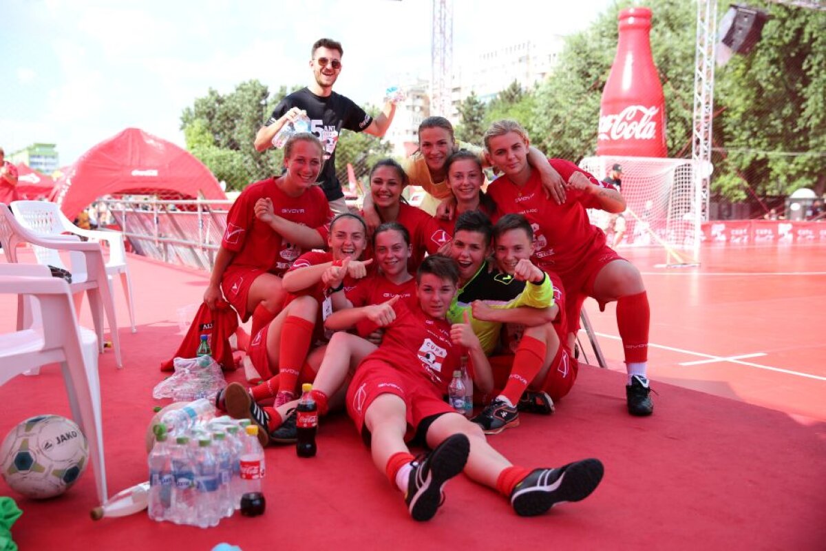 VIDEO+FOTO Bucurie de nedescris în rândul campioanelor Cupei Coca-Cola! » Învinsele au părăsit terenul în lacrimi