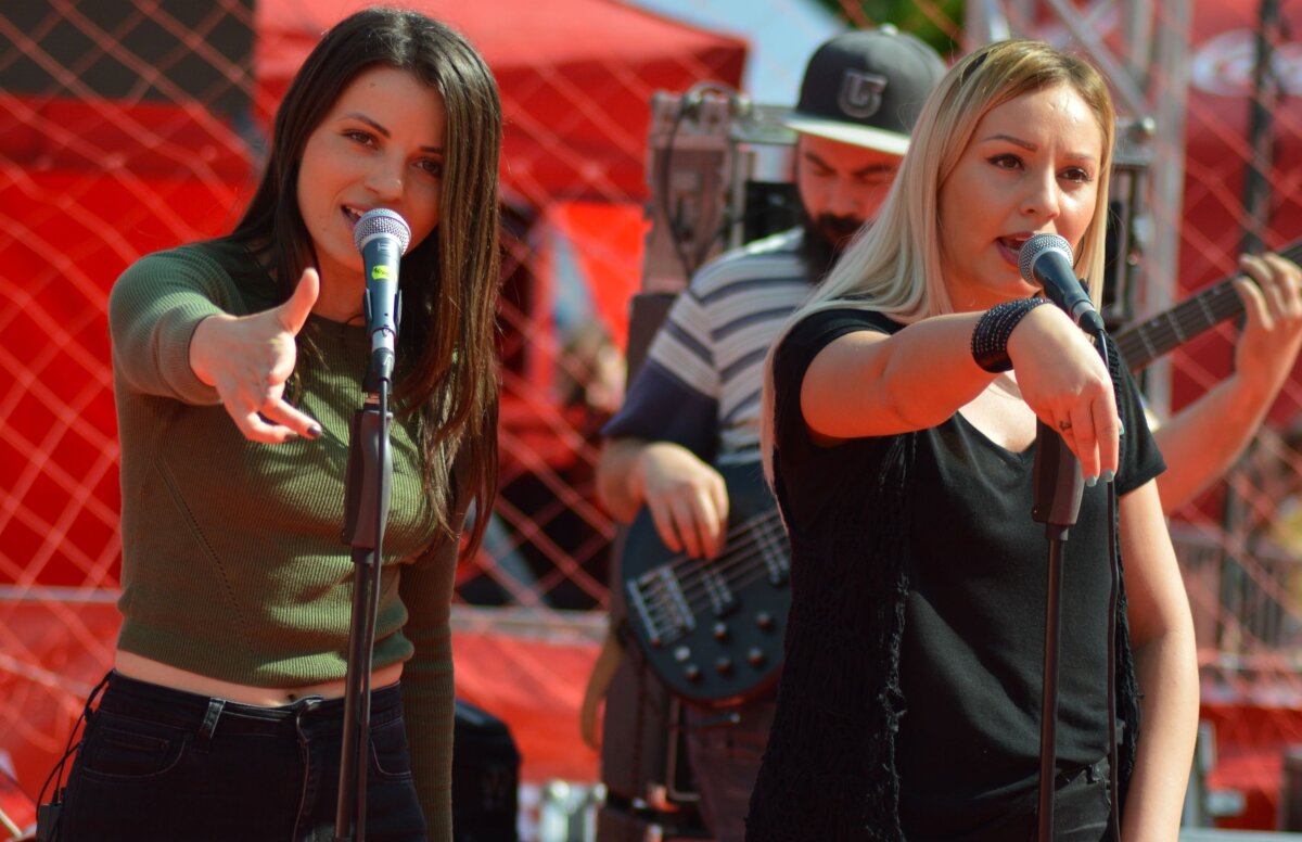 FOTO Smiley a făcut spectacol între finalele Cupei Coca-Cola » Peste 3.000 de oameni l-au urmărit live