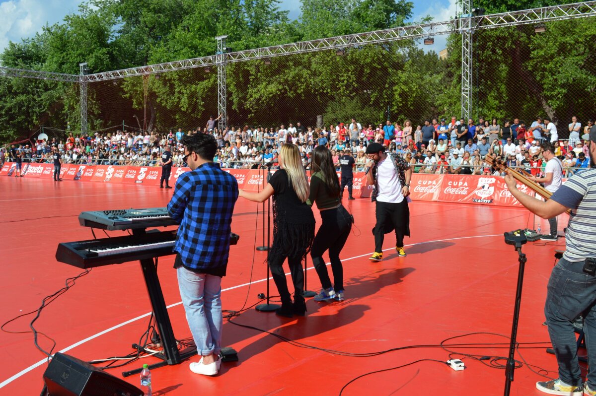 FOTO Smiley a făcut spectacol între finalele Cupei Coca-Cola » Peste 3.000 de oameni l-au urmărit live