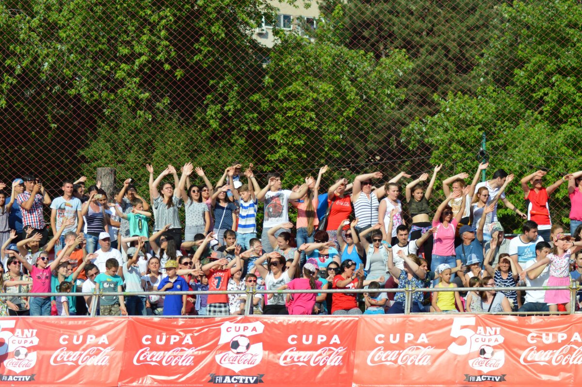 FOTO Smiley a făcut spectacol între finalele Cupei Coca-Cola » Peste 3.000 de oameni l-au urmărit live