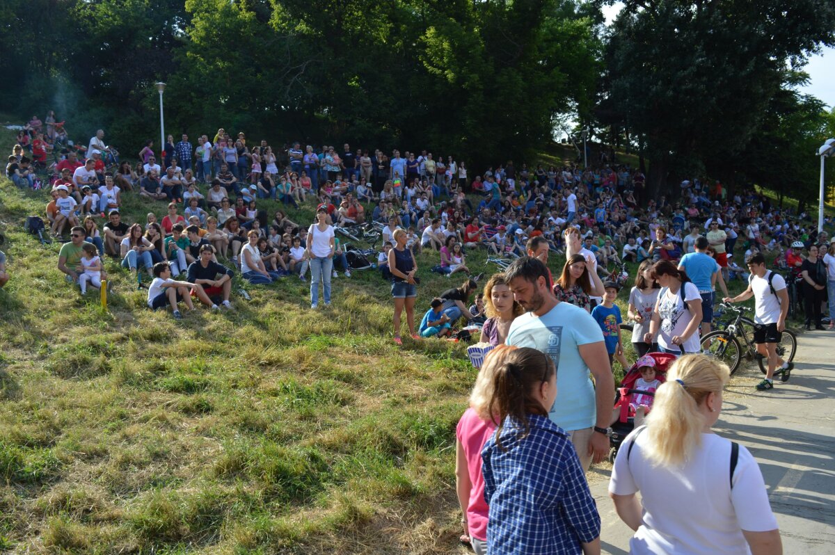 FOTO Smiley a făcut spectacol între finalele Cupei Coca-Cola » Peste 3.000 de oameni l-au urmărit live