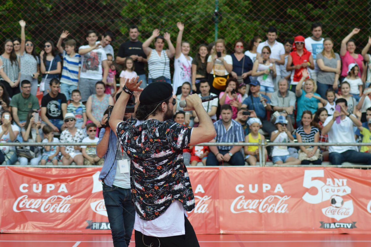 FOTO Smiley a făcut spectacol între finalele Cupei Coca-Cola » Peste 3.000 de oameni l-au urmărit live