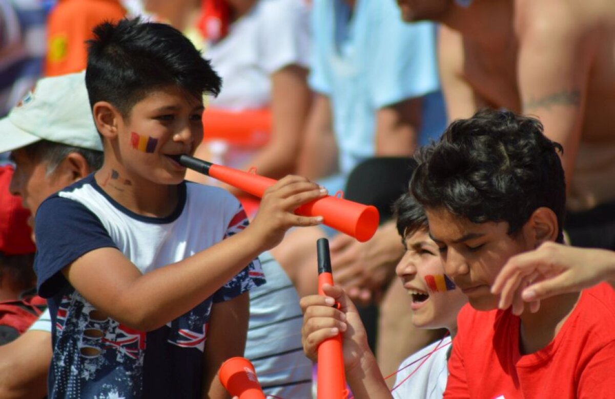 FOTO Un oraș la aer liber » Parcul Tineretului luat cu asalt în timpul finalelor Cupei Coca-Cola