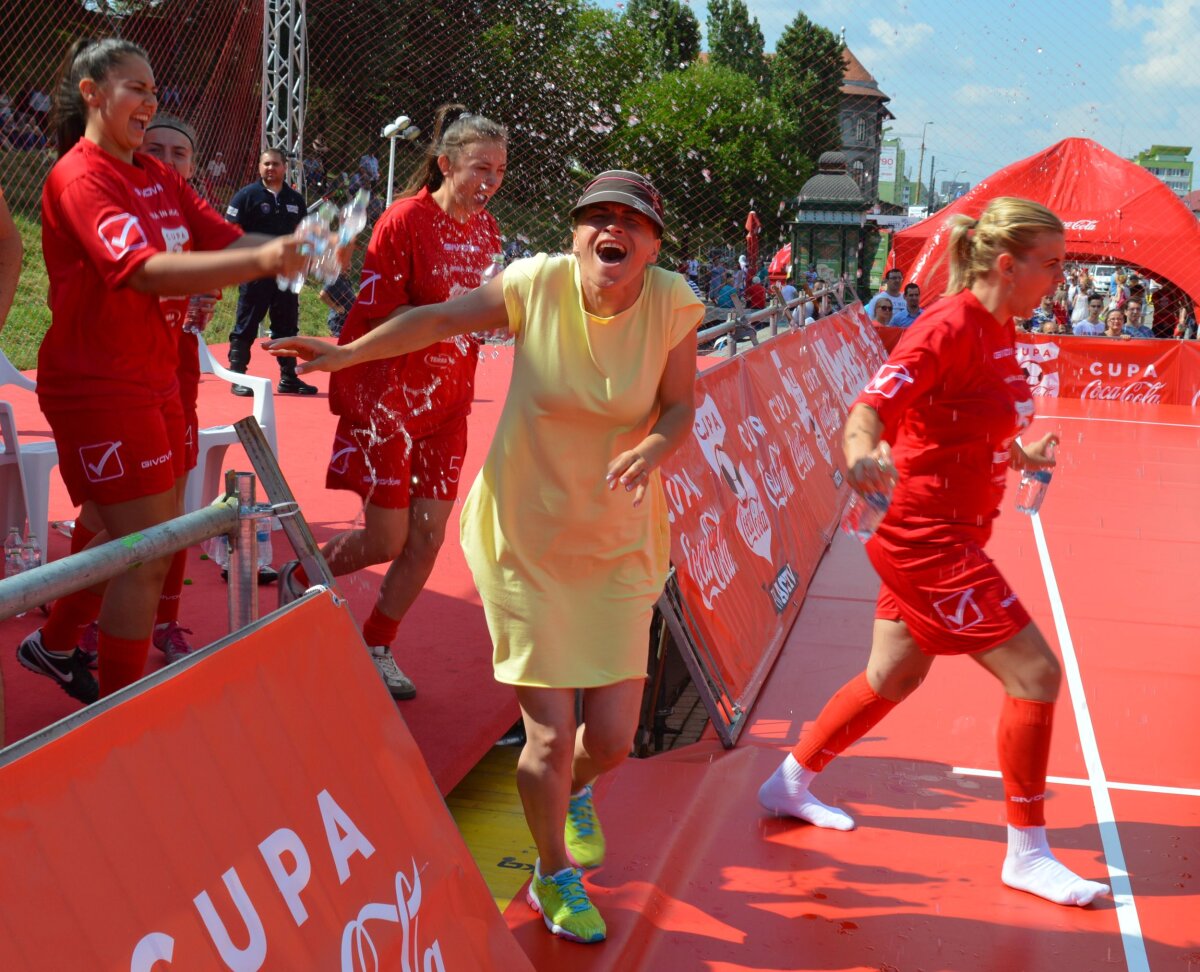 FOTO Un oraș la aer liber » Parcul Tineretului luat cu asalt în timpul finalelor Cupei Coca-Cola