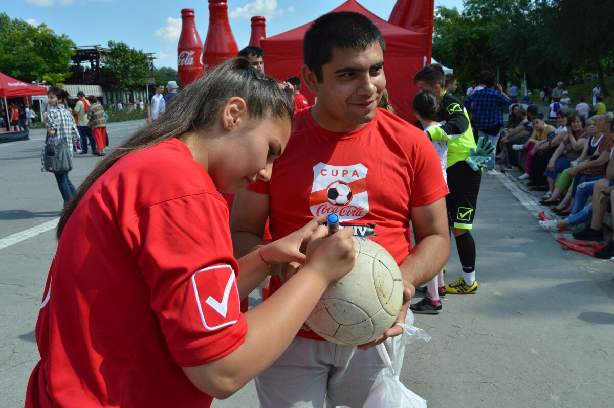 FOTO Un oraș la aer liber » Parcul Tineretului luat cu asalt în timpul finalelor Cupei Coca-Cola