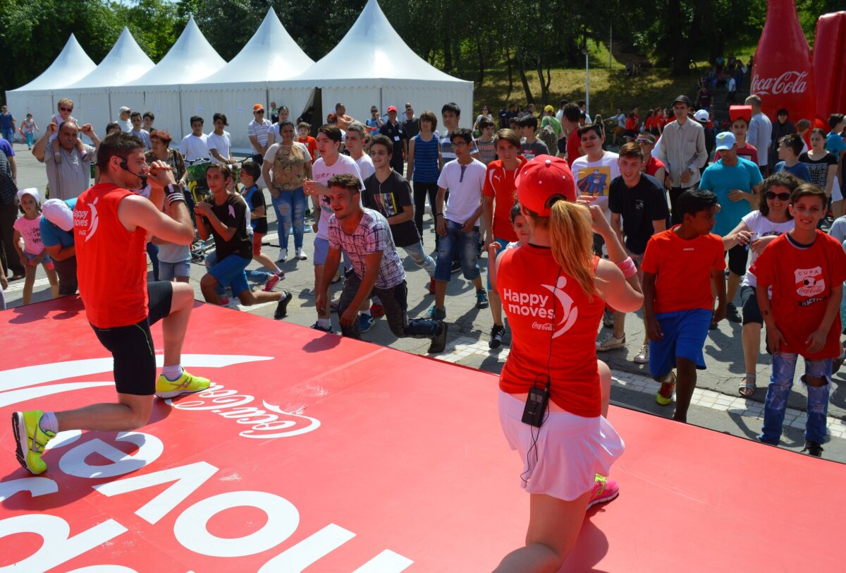 FOTO Un oraș la aer liber » Parcul Tineretului luat cu asalt în timpul finalelor Cupei Coca-Cola