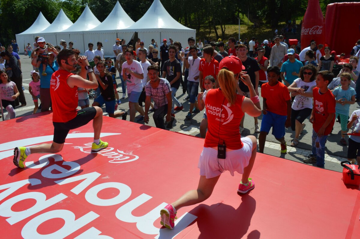 FOTO Un oraș la aer liber » Parcul Tineretului luat cu asalt în timpul finalelor Cupei Coca-Cola