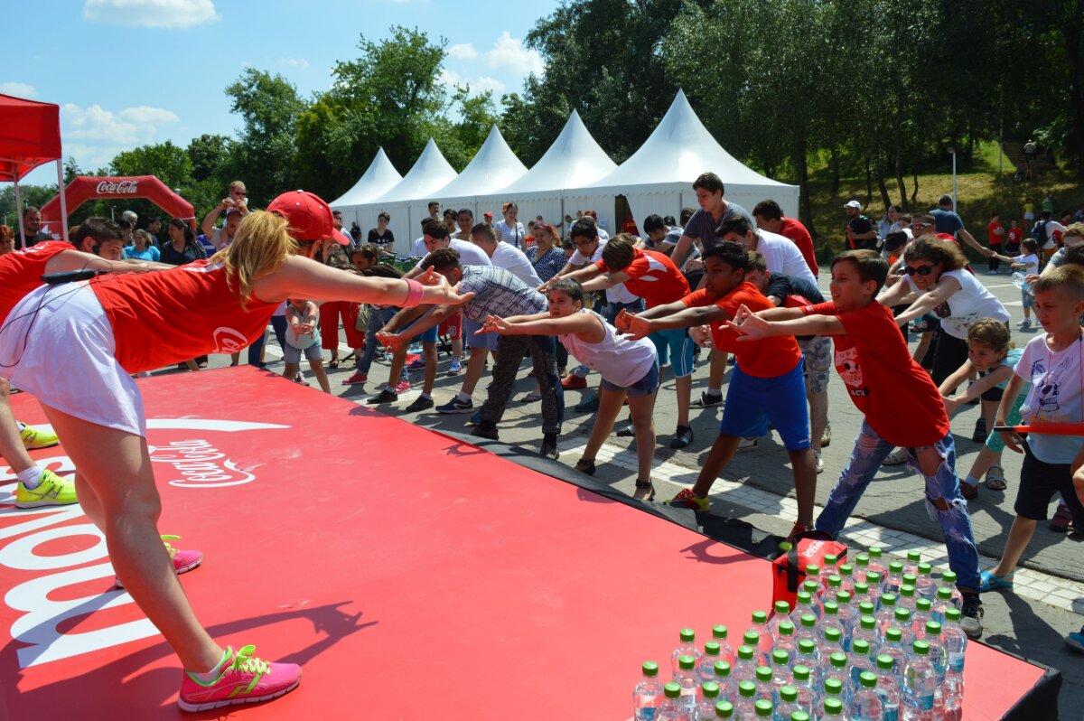 FOTO Un oraș la aer liber » Parcul Tineretului luat cu asalt în timpul finalelor Cupei Coca-Cola