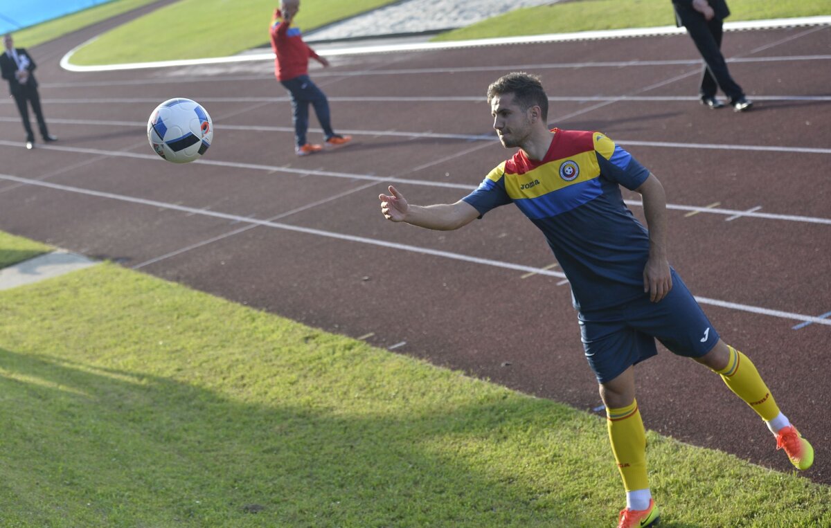 FOTO Micul Paris » La primul antrenament în Franța, "tricolorii" au văzut și lucruri pe cale de dispariție în Liga 1