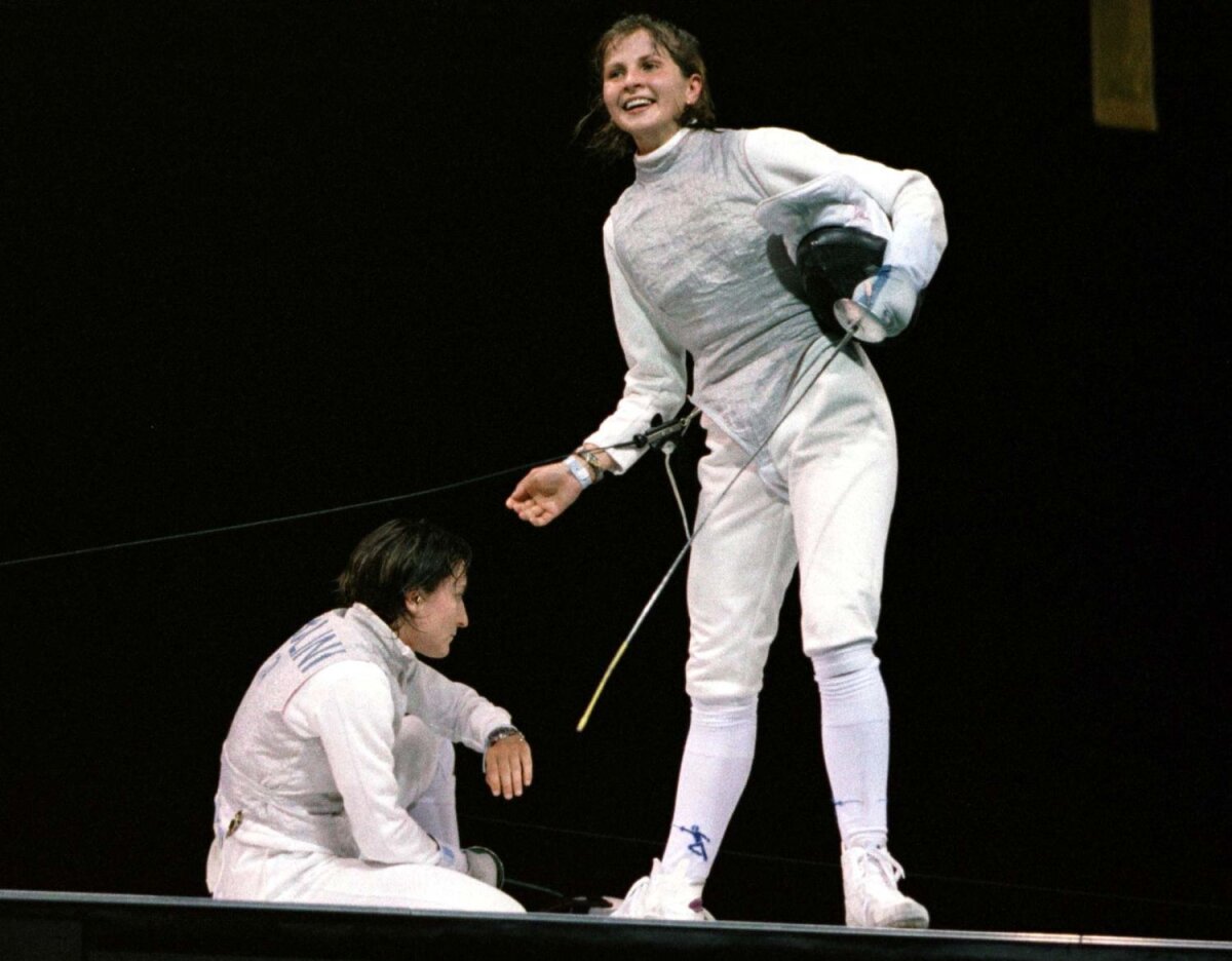 Noi toți suntem Team România » Laura și floreta de aur » Povestea primului titlu feminin la scrimă pentru România cucerit de Laura Badea la Atlanta 1996