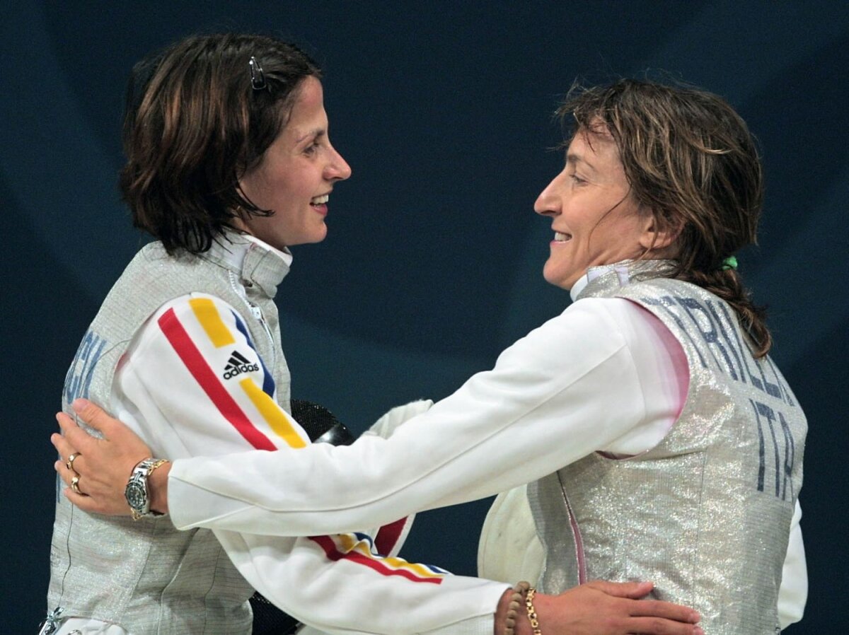 Noi toți suntem Team România » Laura și floreta de aur » Povestea primului titlu feminin la scrimă pentru România cucerit de Laura Badea la Atlanta 1996