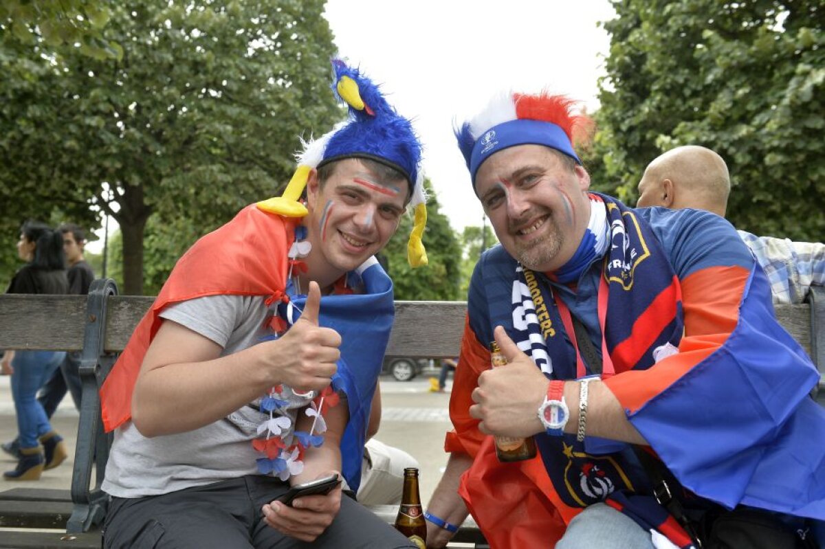 VIDEO+FOTO Fanii României fac spectacol în Paris » Atmosferă de sărbătoare înainte de Franța - România