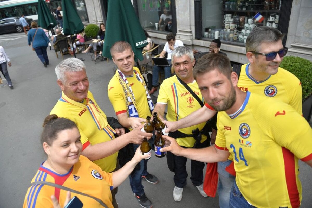 VIDEO+FOTO Fanii României fac spectacol în Paris » Atmosferă de sărbătoare înainte de Franța - România