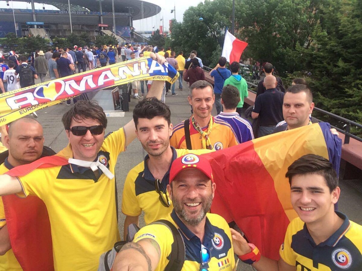 FOTO Fani din întreaga lume au venit la Paris ca să susțină România » "Tricolorii" au un suporter de 77 de ani: "Am fost la preliminariile CM 1970"