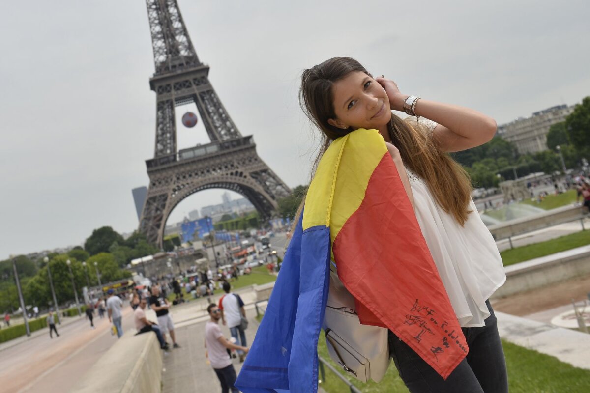 FOTO Notre Paris » Suporterii români au invadat Parisul: cele mai tari imagini dinaintea meciului cu Franța
