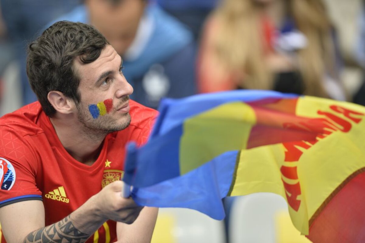 GALERIE FOTO 15 imagini cu cei 10.000 de români care fac spectacol pe Stade de France 