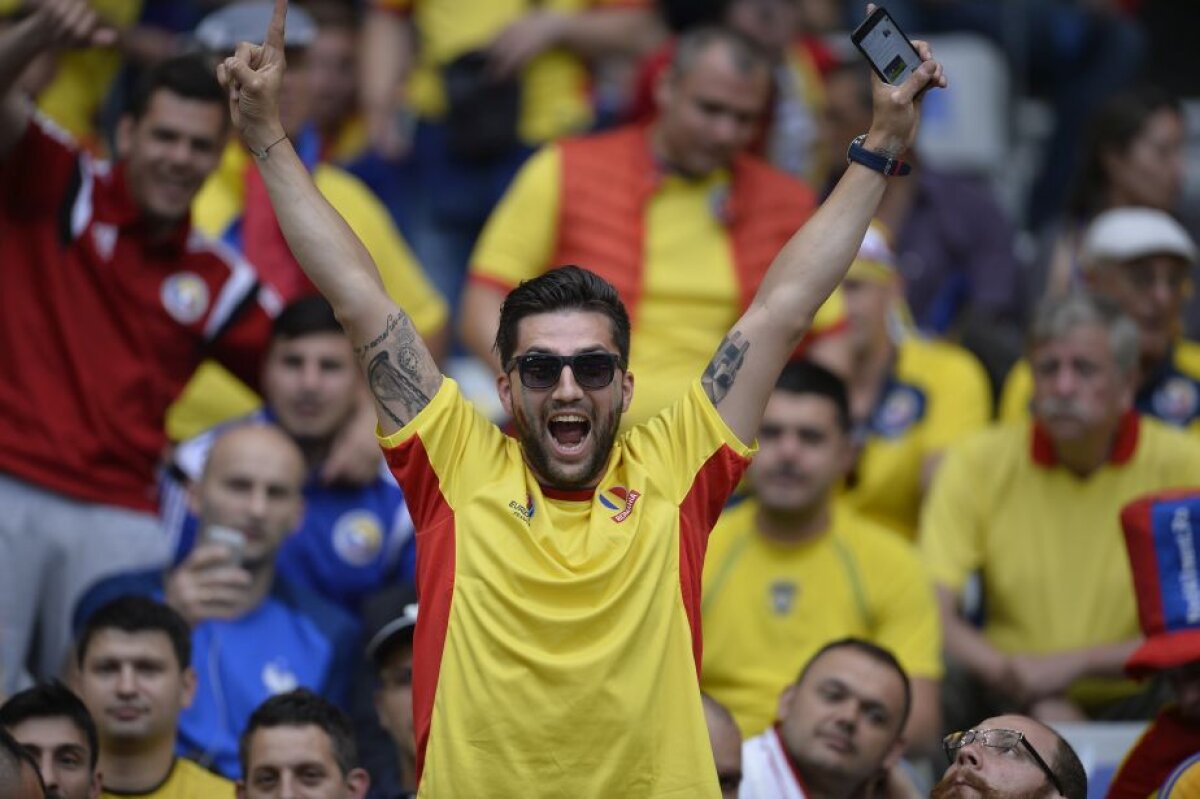 GALERIE FOTO 15 imagini cu cei 10.000 de români care fac spectacol pe Stade de France 