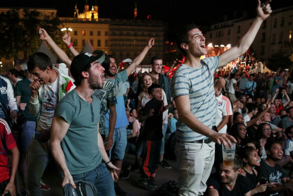 GALERIE FOTO Franța - România în imagini » 35 de fotografii de excepție de la meciul de deschidere 